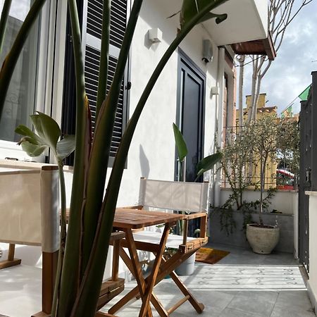 La Maison Appartement - A 200M Dal Porto Civitavecchia Exterior foto