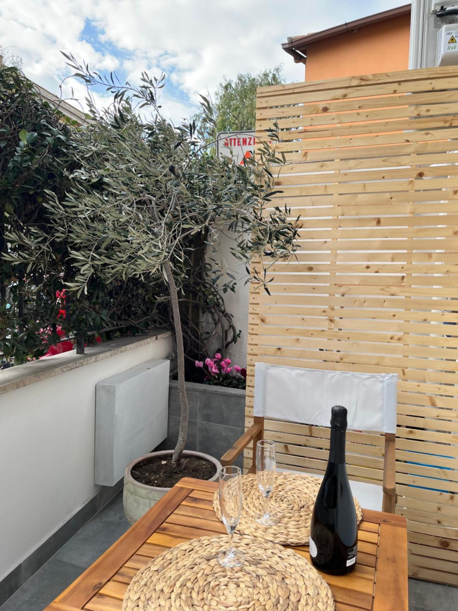 La Maison Appartement - A 200M Dal Porto Civitavecchia Exterior foto